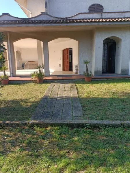 Villa Trifamiliare via Contrada San Donato, Monteprandone