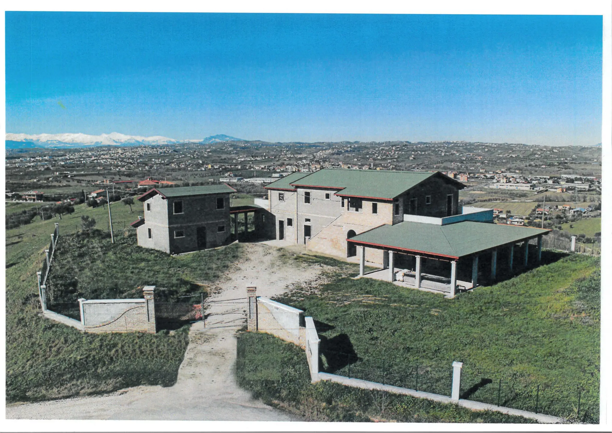 Immagine per Villa trifamiliare in vendita a Tortoreto via Del Vecchio Focolare