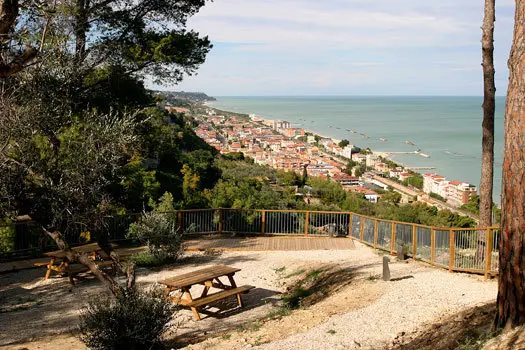 Immagine per Stabilimento Balneare in vendita a Cupra Marittima via Kennedy