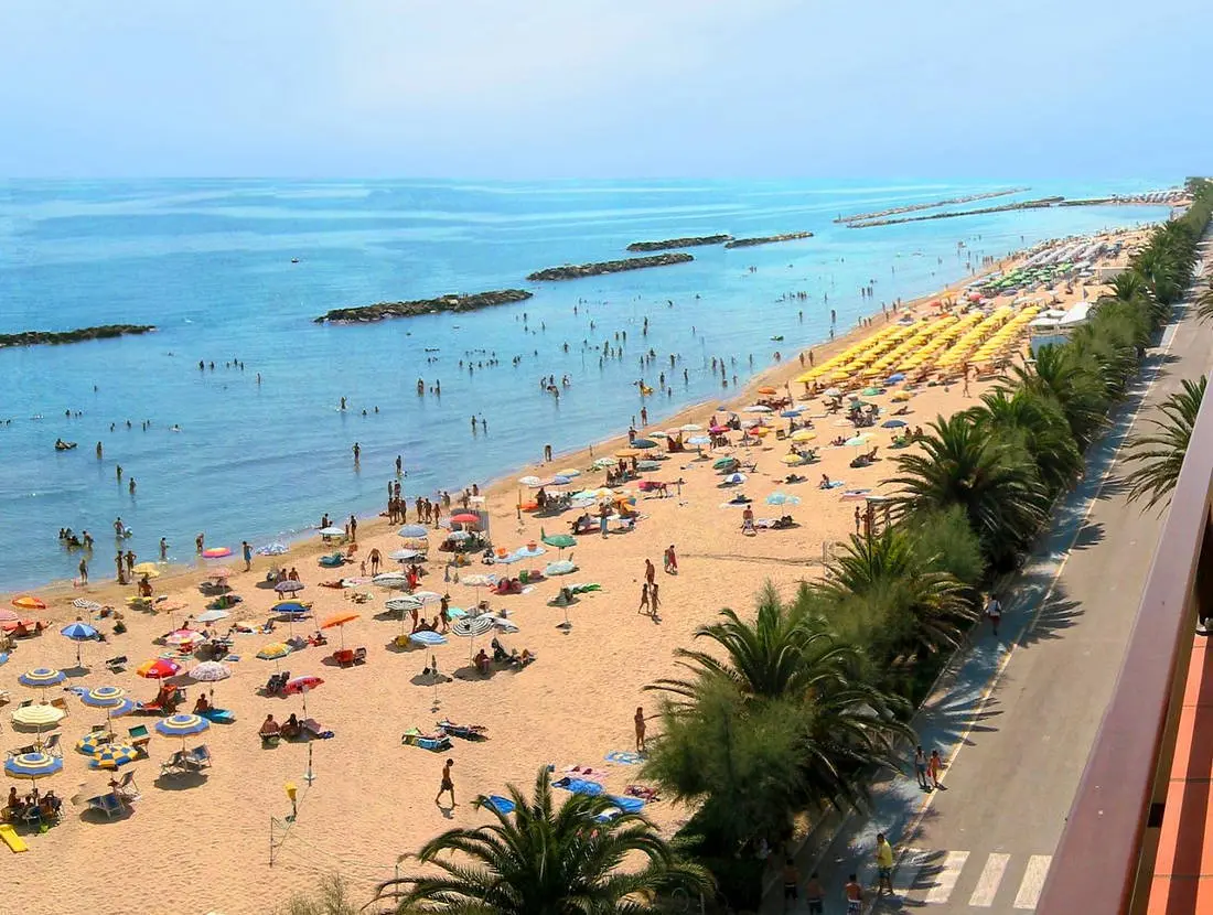 Immagine per Stabilimento Balneare in vendita a Cupra Marittima via Kennedy