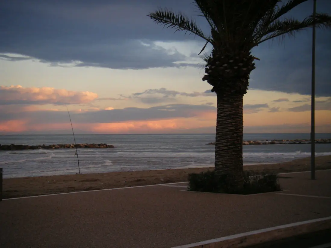 Immagine per Stabilimento Balneare in vendita a Cupra Marittima via Kennedy