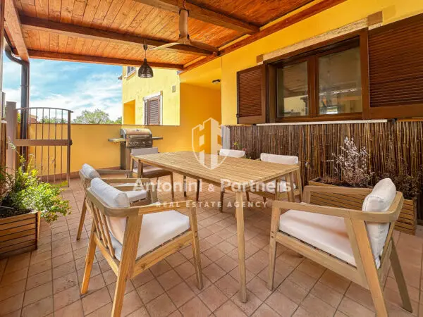 Villa A Schiera strada Provinciale 418, Todi