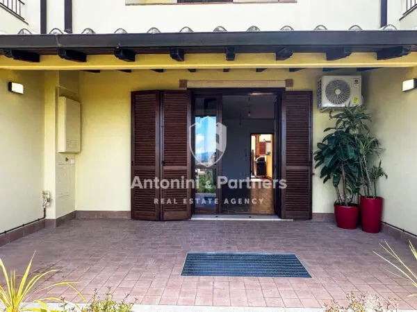 Villa A Schiera strada Provinciale 418, Todi