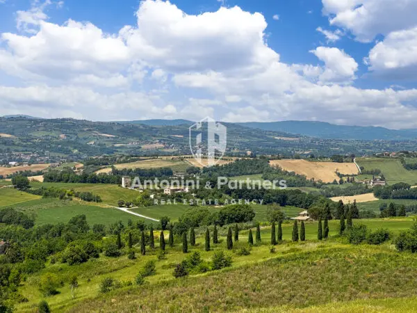 Villa A Schiera strada Provinciale 418, Todi