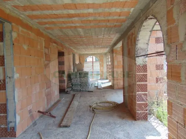 Villa via, Taurano