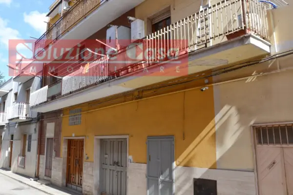 Casa Semindipendente via Omero 54, Canosa Di Puglia
