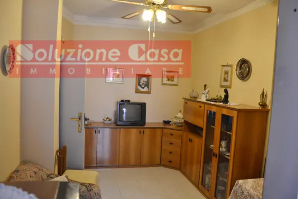 Casa Semindipendente via Omero 54, Canosa Di Puglia