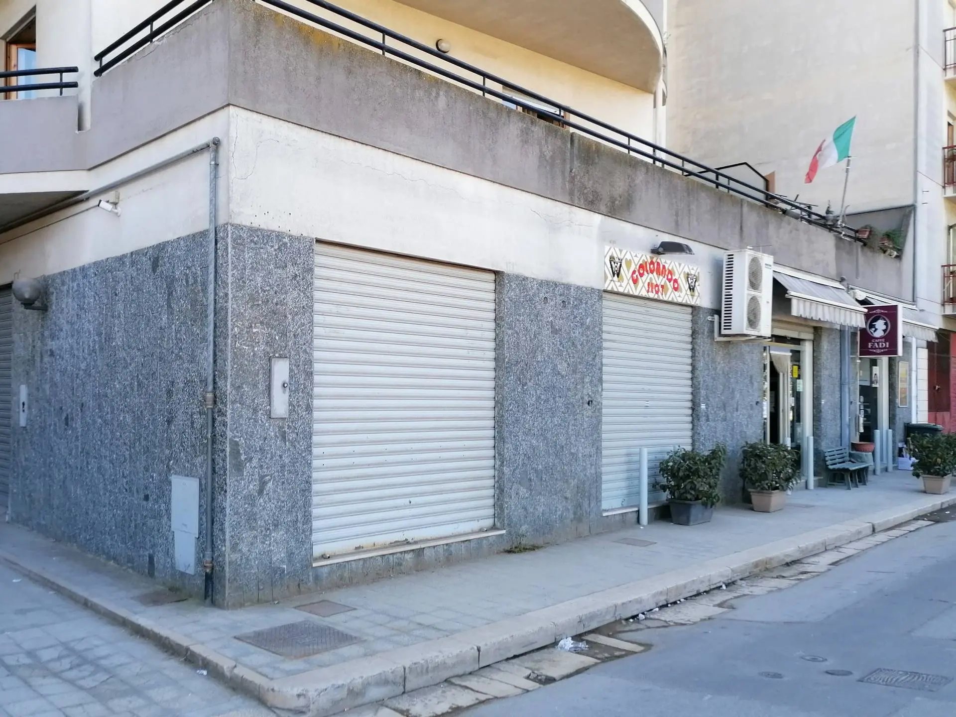 Immagine per Locale Commerciale in vendita a Canosa di Puglia via Alcide De Gasperi 171