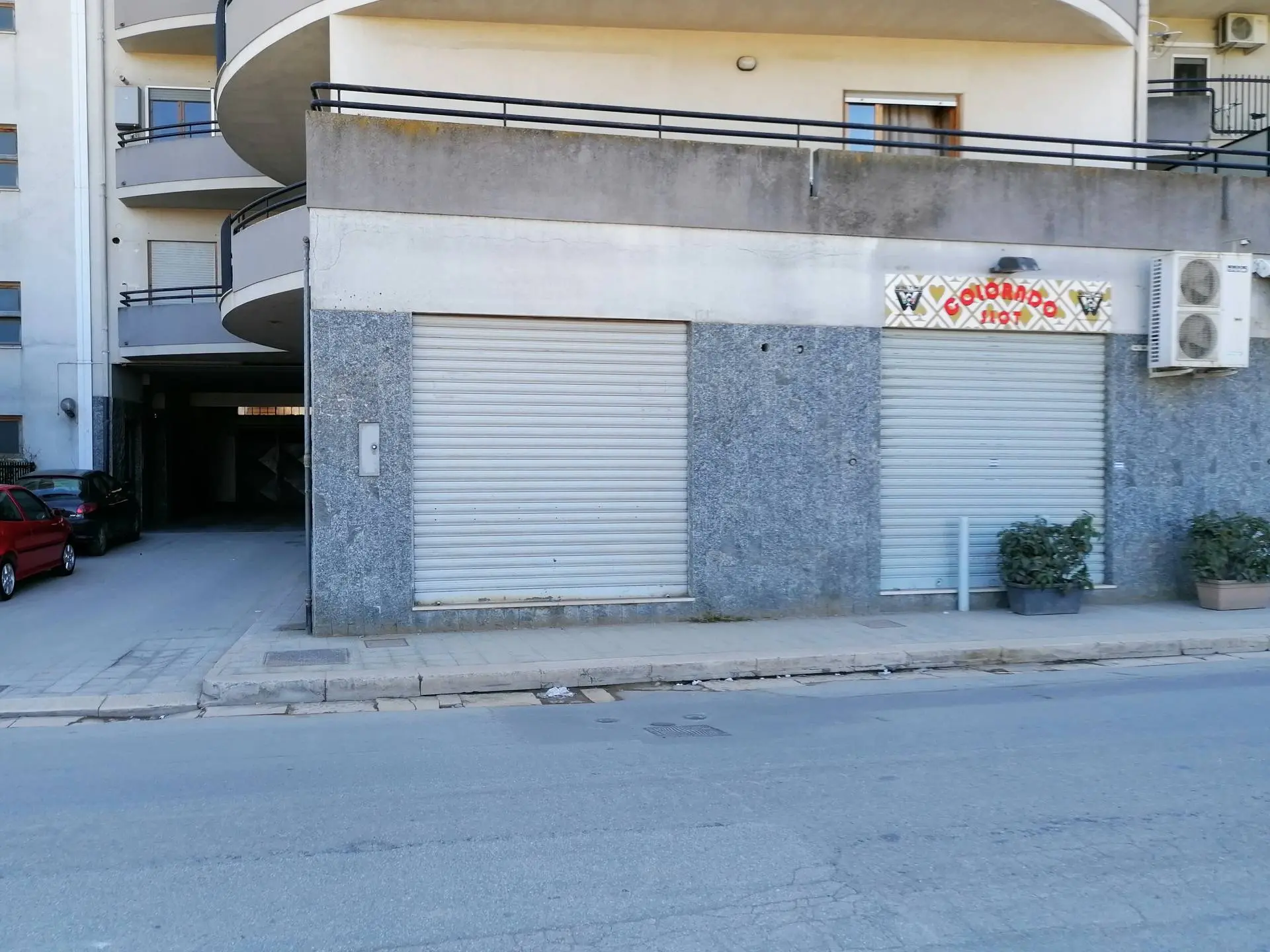 Immagine per Locale Commerciale in vendita a Canosa di Puglia via Alcide De Gasperi 171