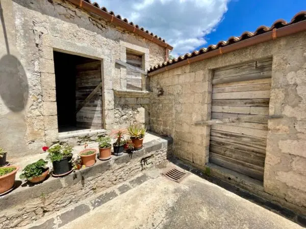 Casa Indipendente via Fiume Grande, Priolo Gargallo
