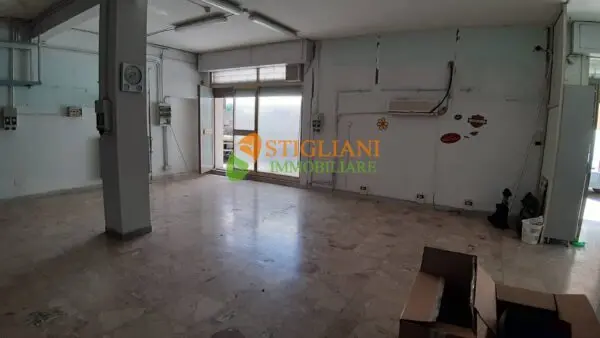 Locale Commerciale Trav. Via P. Di Piemonte, Campobasso