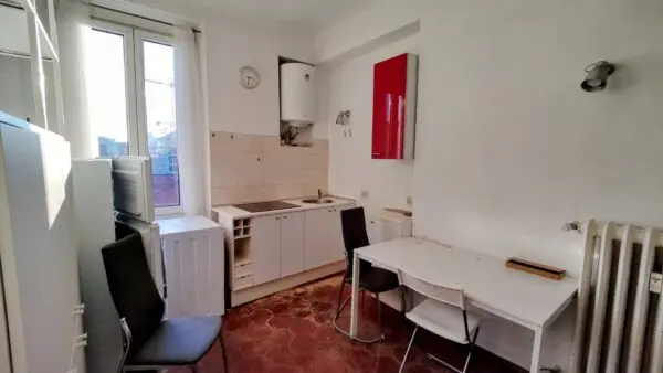 Appartamento via Spartaco 10, Milano