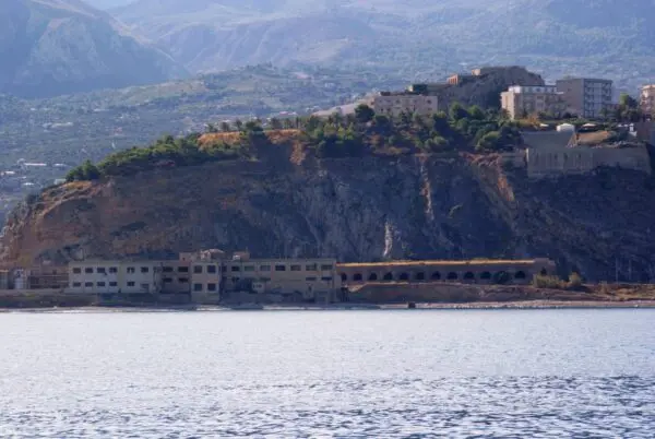 Rustico/Casale via Lungomolo Snc, Termini Imerese