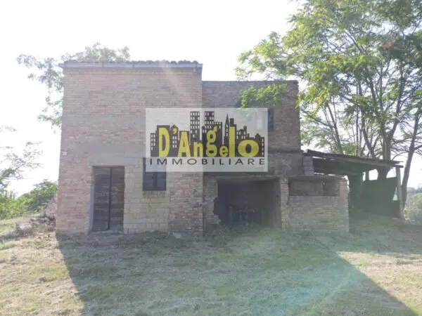 Casa Indipendente via Corneto, Carassai