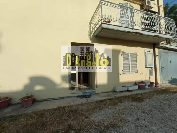 Appartamento via Colle Arena 11, Castignano