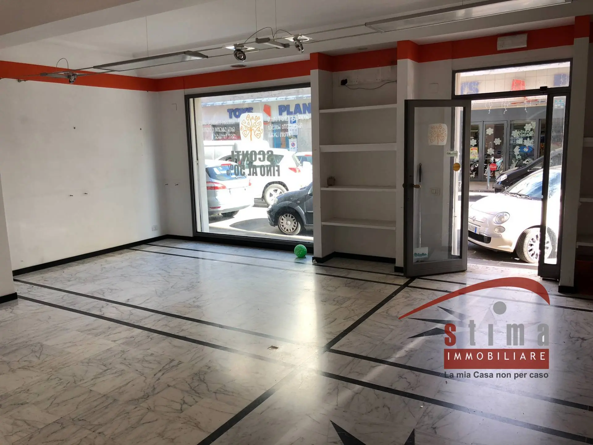 Immagine per Locale Commerciale in vendita a Siracusa tevere 45