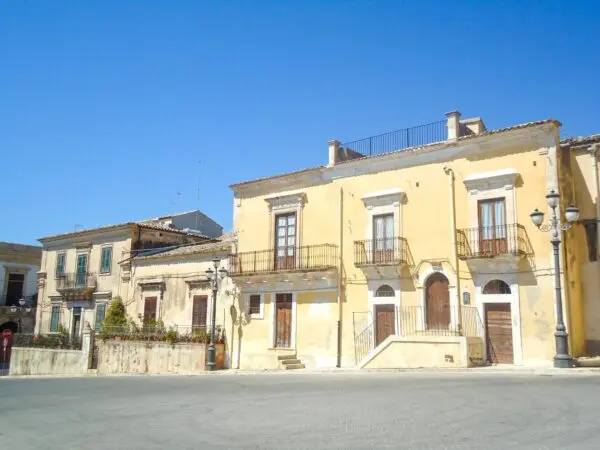 Villa Piazza Sant' Antonio Snc, Ispica