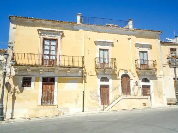 Villa Piazza Sant' Antonio Snc, Ispica