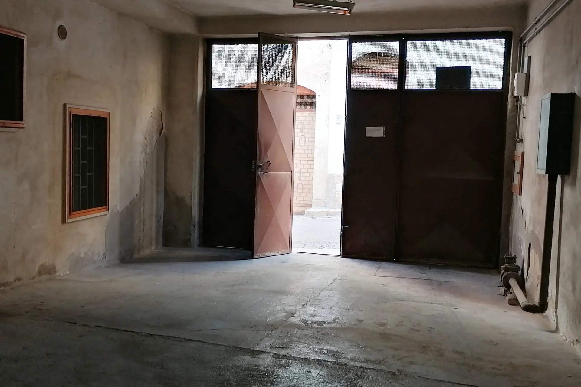 Immagine per Box / Posto auto in vendita a Canosa di Puglia via Silvio Pellico