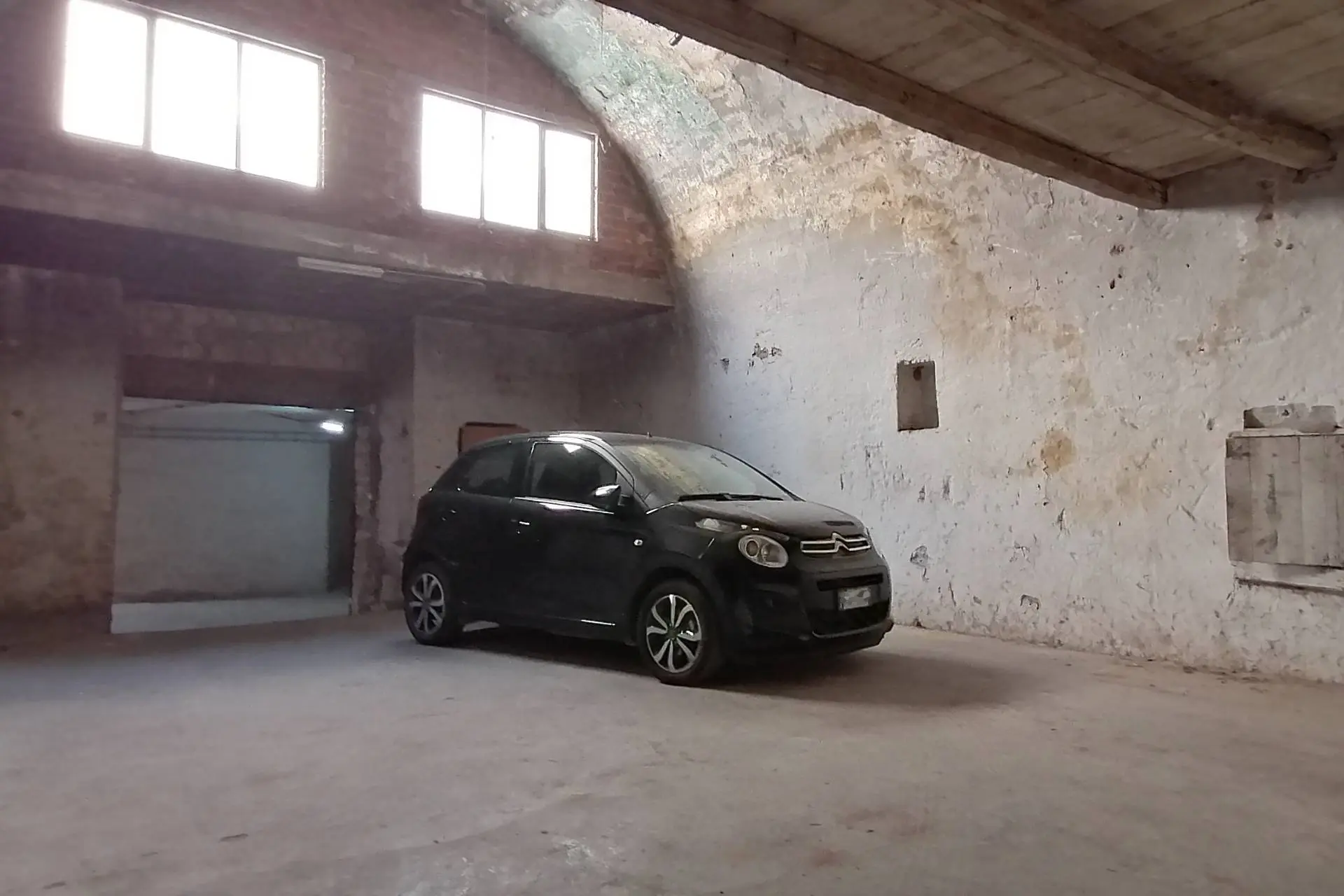 Immagine per Box / Posto auto in vendita a Canosa di Puglia via Silvio Pellico