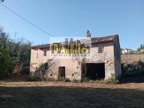 Casa Indipendente via Contrada Valentino, Offida