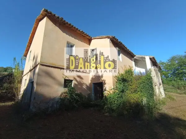Casa Indipendente via Contrada Valentino, Offida