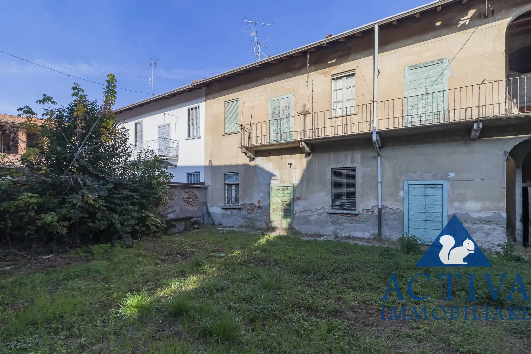Immagine per Terreno Edificabile in vendita a Saltrio Via Cislago 218