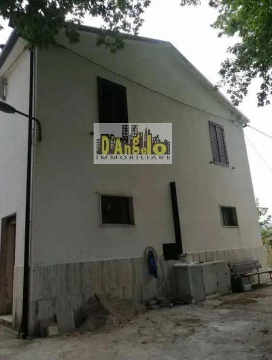 Immagine per Casa indipendente in vendita a Roccafluvione Strada radicina 53