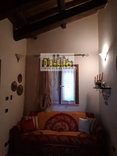 Casa Indipendente via Castello 10, Rotella