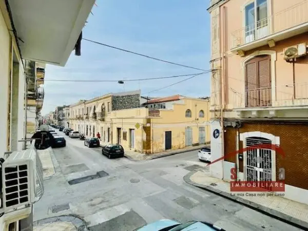 Appartamento via Pasubio, Siracusa