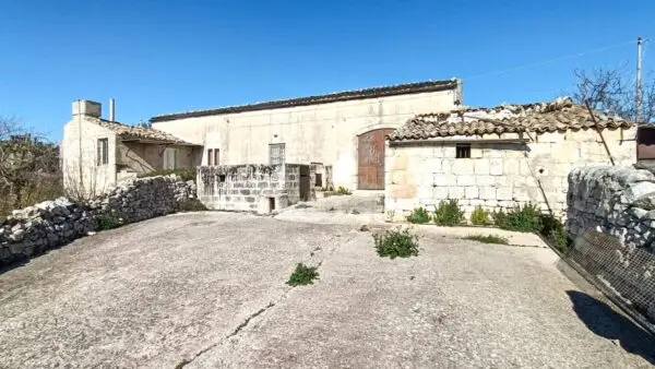Rustico/Casale via Modica Ispica Snc, Modica