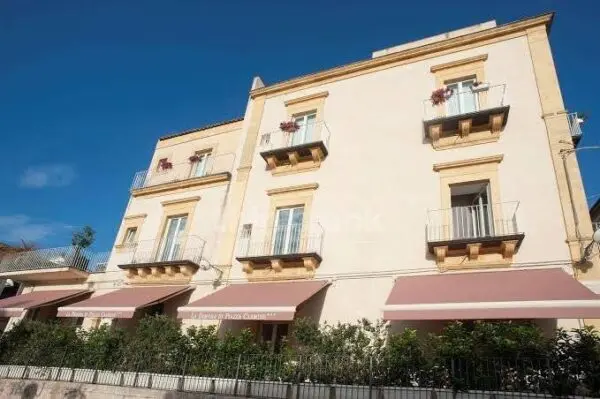 Stabile/Palazzo piazza Carmine Snc, Ragusa