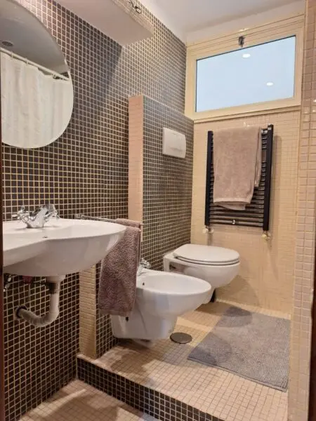 Appartamento via Della Mendola, Roma