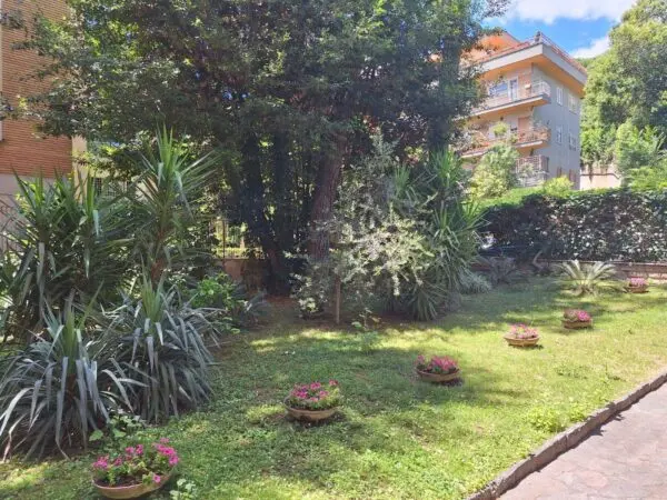 Appartamento via Della Mendola, Roma