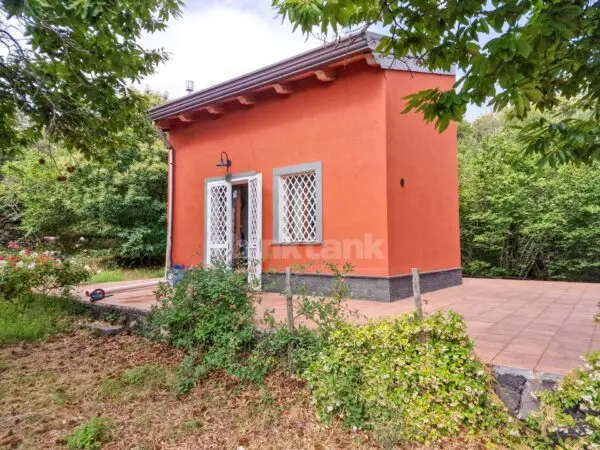Casa Indipendente via Vena Snc, Piedimonte Etneo