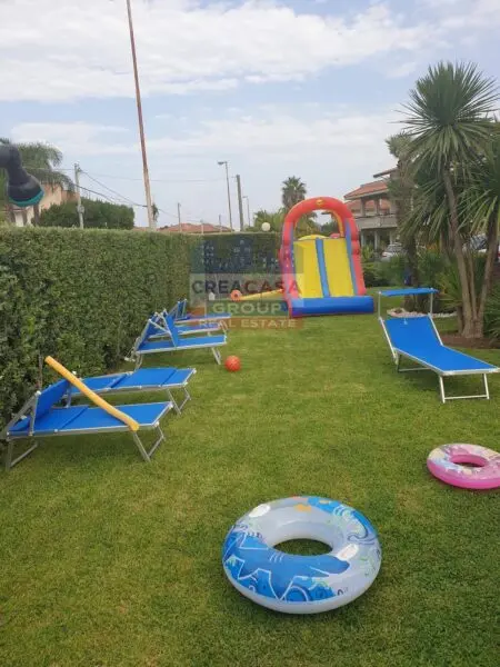 Villa via Tropea, Aci Sant'Antonio