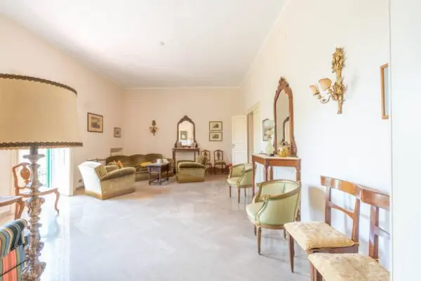 Villa via Marche 85, Galatina