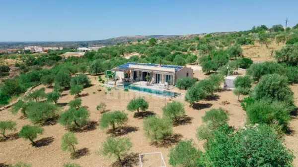 Villa via Meti, Avola