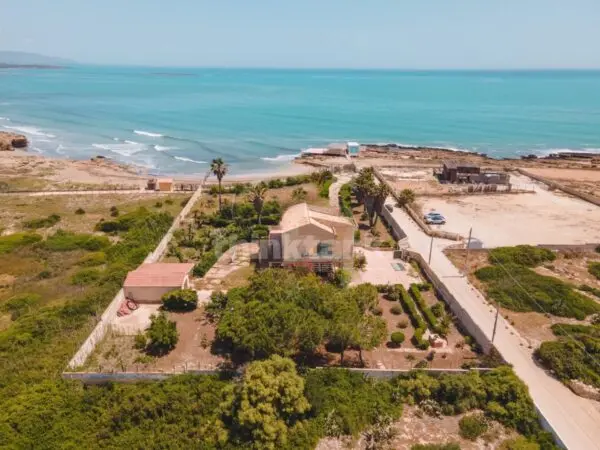 Villa via Cittadella Dei Maccari Snc, Noto