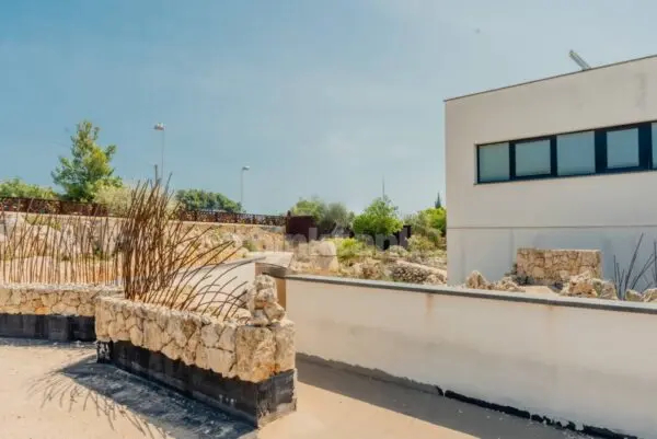 Villa strada Tremmilia Snc, Siracusa