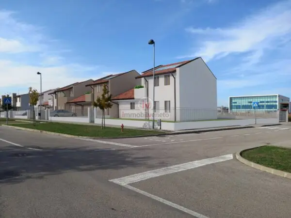 Villetta A Schiera via Roma 52, Gambellara