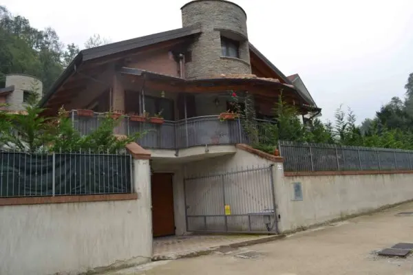 Villa strada Rivodora, Villarbasse