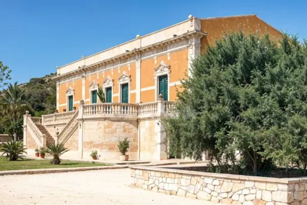 Villa via Crisilio Snc, Avola
