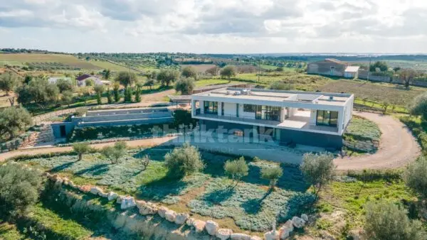 Villa via Sp 11, Noto