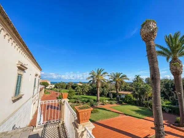 Villa via Isola Snc, Siracusa