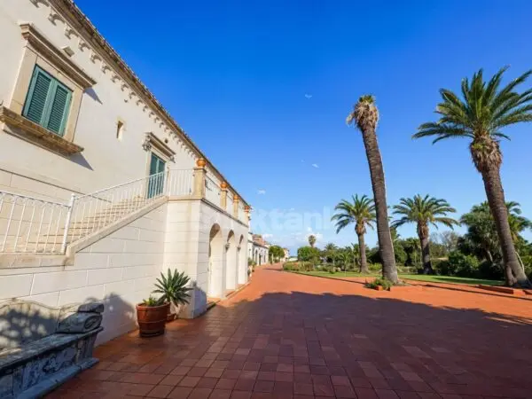 Villa via Isola Snc, Siracusa