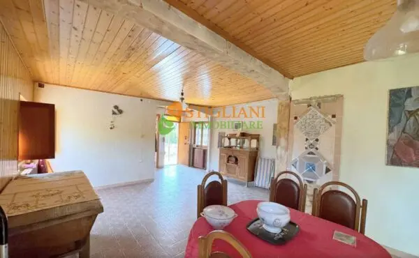 Villa via Contrada Covatta, Ripalimosani