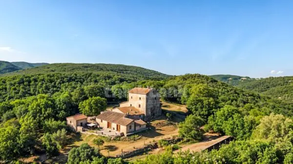 Rustico/Casale via Chiusdino Snc, Siena