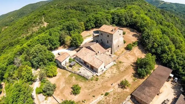 Rustico/Casale via Chiusdino Snc, Siena