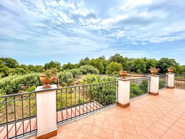 Villa via Vecchiuzzi Snc, Aci Bonaccorsi